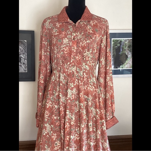 April Cornell Dresses & Skirts - M L April Cornell Peach Floral Gown Semi Formal Lace Trim Super full